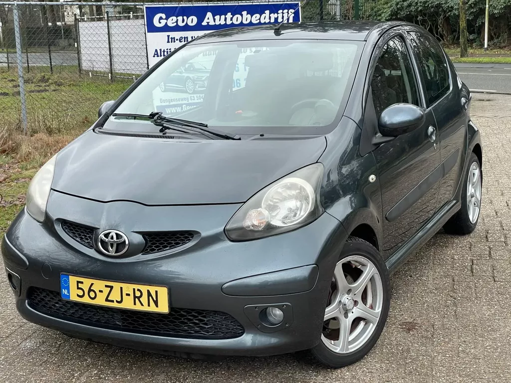 Toyota Aygo 1.0 12v VVT-i Sport