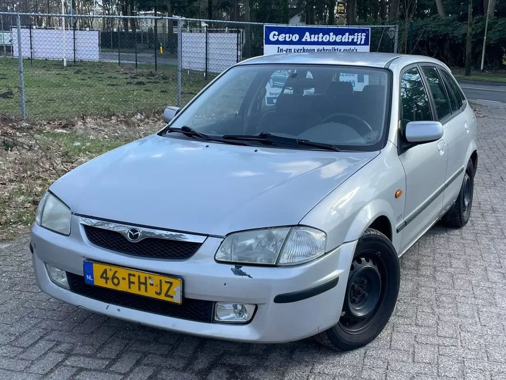 Mazda 323 F 1.5i GLX