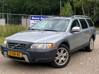 Volvo XC70 2.4 D5 Automaat Youngtiimer Cruise Leer LMV