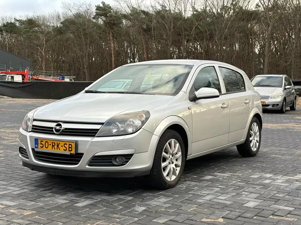 Opel Astra 1.6 Enjoy