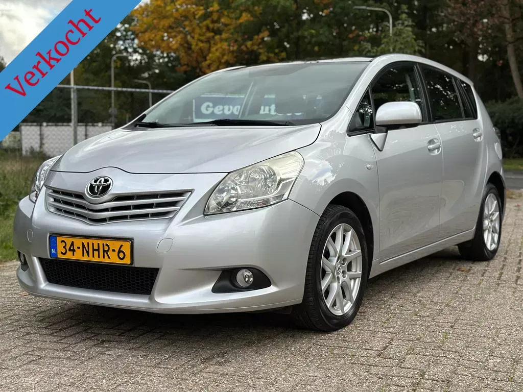 Toyota Verso 1.8 VVT-i Business Limited