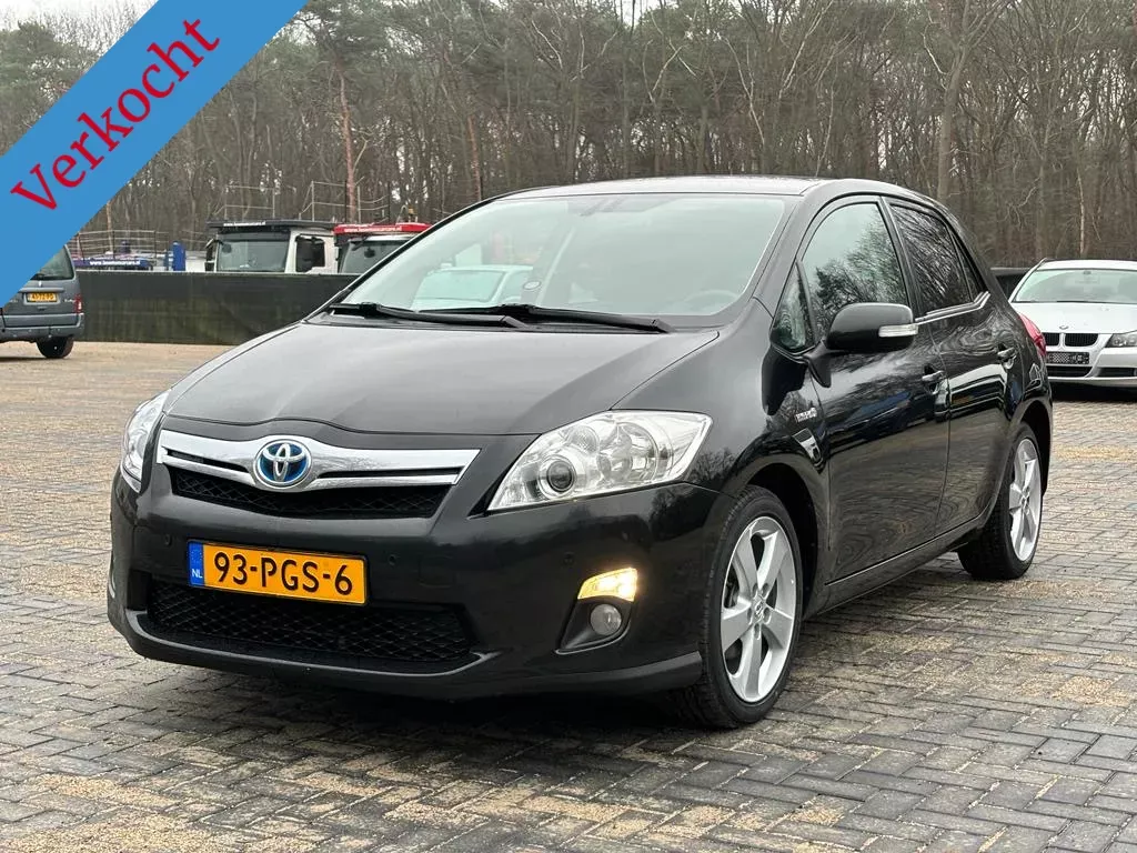 Toyota Auris 1.8 Full Hybrid Dynamic