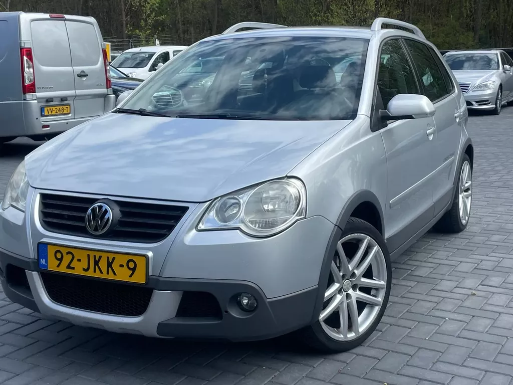 Volkswagen Polo 1.6-16V Cross