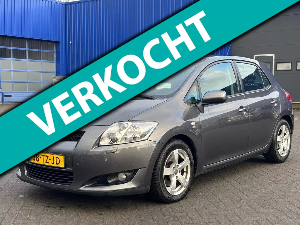 Toyota Auris 2.2 D-4D Executive Business/Clima/Cruise/Leer/Navi